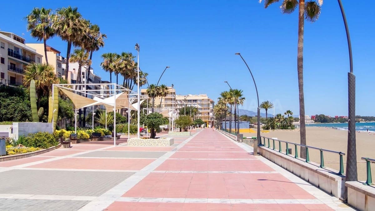2 chambre Appartement à vendre à Estepona avec piscine garage - 549 000 € (Ref: 6240831)