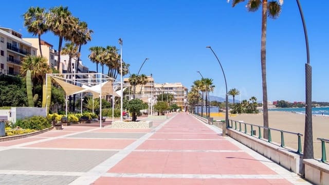 2 chambre Appartement à vendre à Estepona avec piscine garage - 549 000 € (Ref: 6240831)