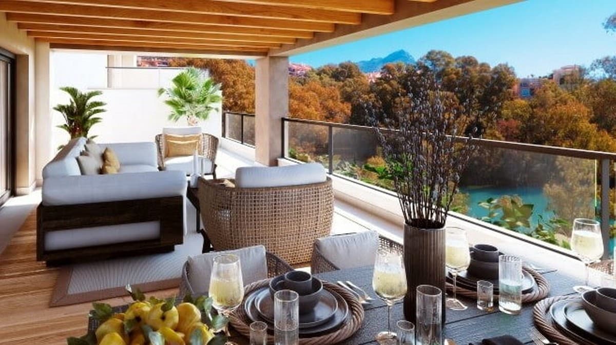 3 Zimmer Penthouse zu verkaufen in Nueva Andalucia mit Pool Garage - 950.000 € (Ref: 6240833)