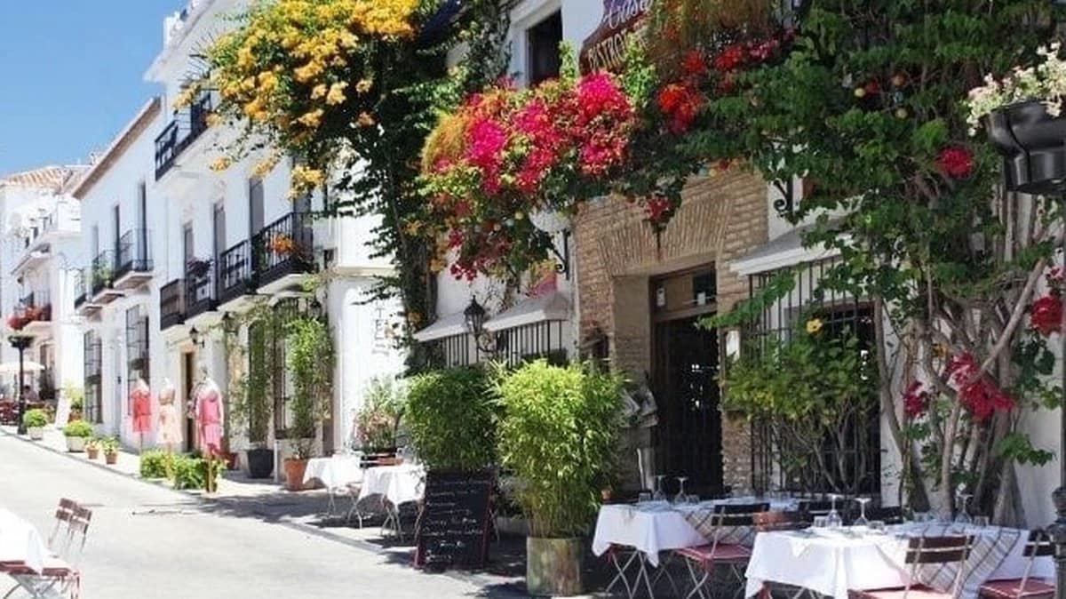 3 Zimmer Penthouse zu verkaufen in Nueva Andalucia mit Pool Garage - 950.000 € (Ref: 6240833)