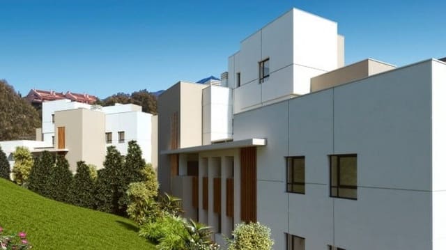 Ático de 3 habitaciones en Nueva Andalucia, Marbella en venta con piscina garaje - 950.000 € (Ref: 6240833)
