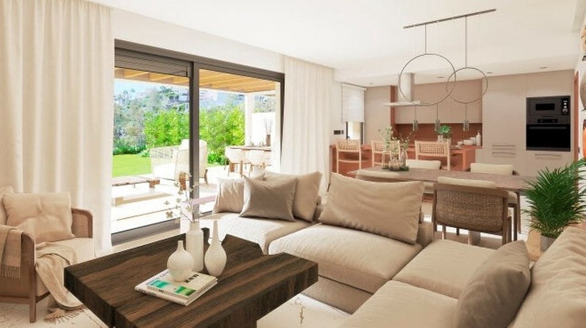 3 sypialnia Penthouse na sprzedaż w Nueva Andalucia z basenem garażem - 950 000 € (Ref: 6240833)