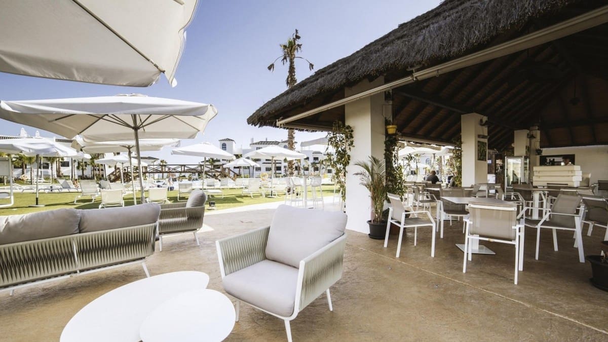 3 makuuhuone Huoneisto myytävänä paikassa Estepona mukana uima-altaan 
autotalli - 799 500 € (Ref: 6240834)