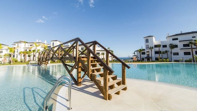 3 makuuhuone Huoneisto myytävänä paikassa Estepona mukana uima-altaan 
autotalli - 799 500 € (Ref: 6240834)