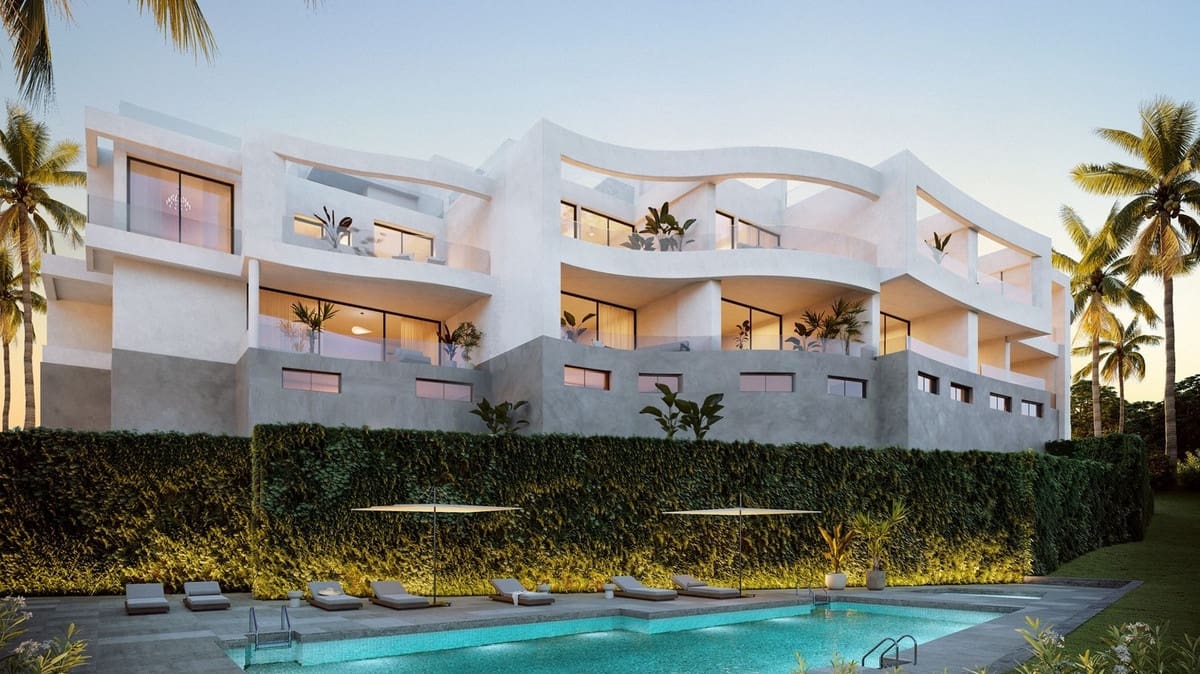 3 quarto Casa em Banda para venda em Riviera del Sol com piscina garagem - 980 000 € (Ref: 6660439)