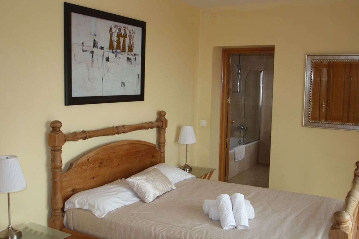 10 soverom Villa til salgs i Benalmadena med svømmebasseng garasje - € 3 000 000 (Ref: 6965622)