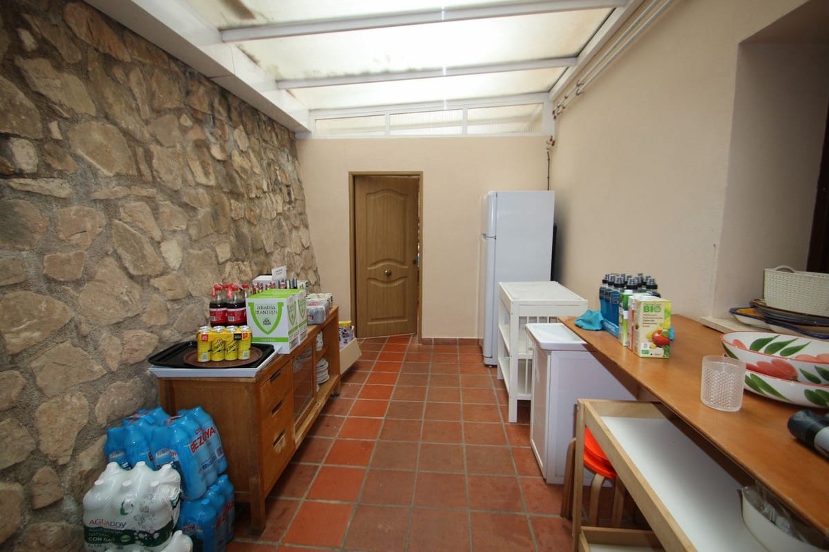 10 soverom Villa til salgs i Benalmadena med svømmebasseng garasje - € 3 000 000 (Ref: 6965622)