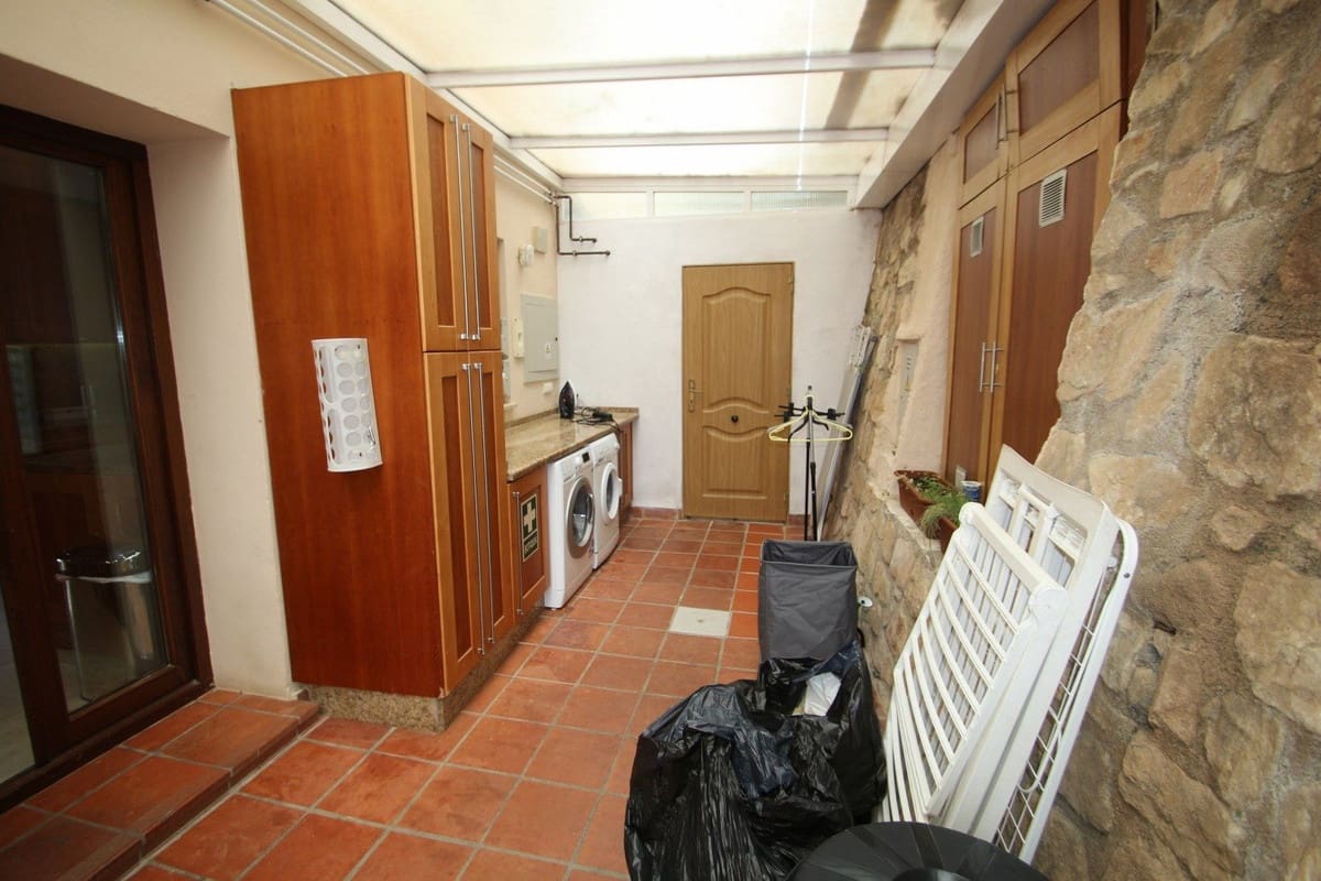 10 soverom Villa til salgs i Benalmadena med svømmebasseng garasje - € 3 000 000 (Ref: 6965622)