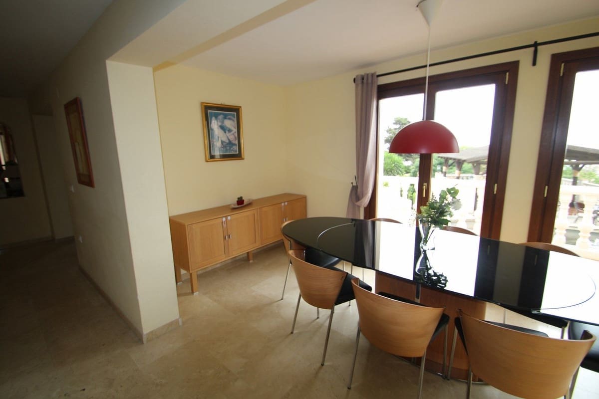 10 soverom Villa til salgs i Benalmadena med svømmebasseng garasje - € 3 000 000 (Ref: 6965622)