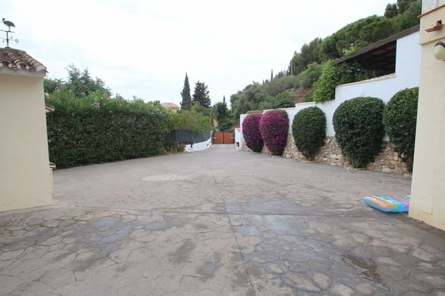 10 soverom Villa til salgs i Benalmádena pueblo, Benalmádena med svømmebasseng garasje - € 3 000 000 (Ref: 6965622)