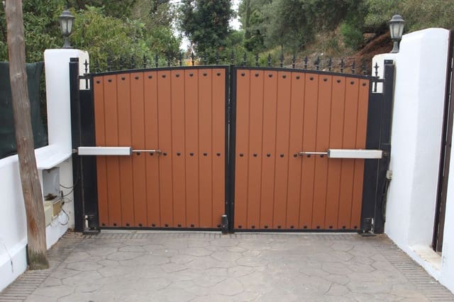 10 soverom Villa til salgs i Benalmádena pueblo, Benalmádena med svømmebasseng garasje - € 3 000 000 (Ref: 6965622)