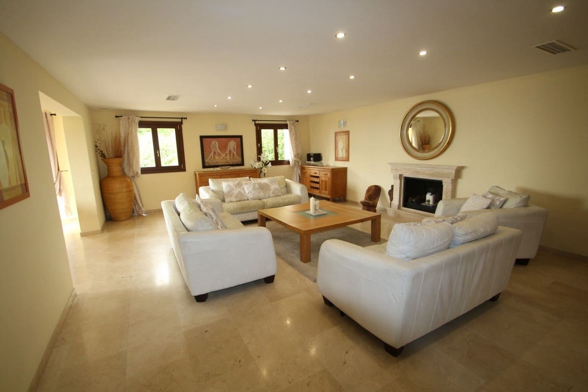 10 slaapkamer Villa te koop in Benalmadena met zwembad garage - € 3.000.000 (Ref: 6965622)