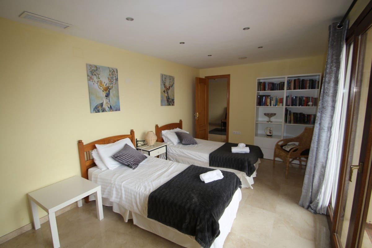 10 slaapkamer Villa te koop in Benalmadena met zwembad garage - € 3.000.000 (Ref: 6965622)