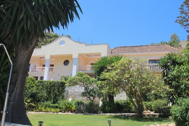 10 slaapkamer Villa te koop in Benalmádena pueblo, Benalmádena met zwembad garage - € 3.000.000 (Ref: 6965622)