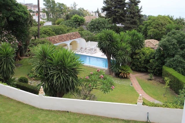 10 slaapkamer Villa te koop in Benalmádena pueblo, Benalmádena met zwembad garage - € 3.000.000 (Ref: 6965622)