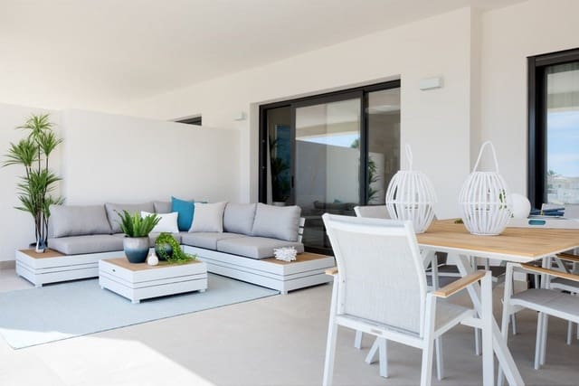 2 soverom Leilighet til salgs i Estepona med svømmebasseng garasje - € 395 000 (Ref: 7030149)