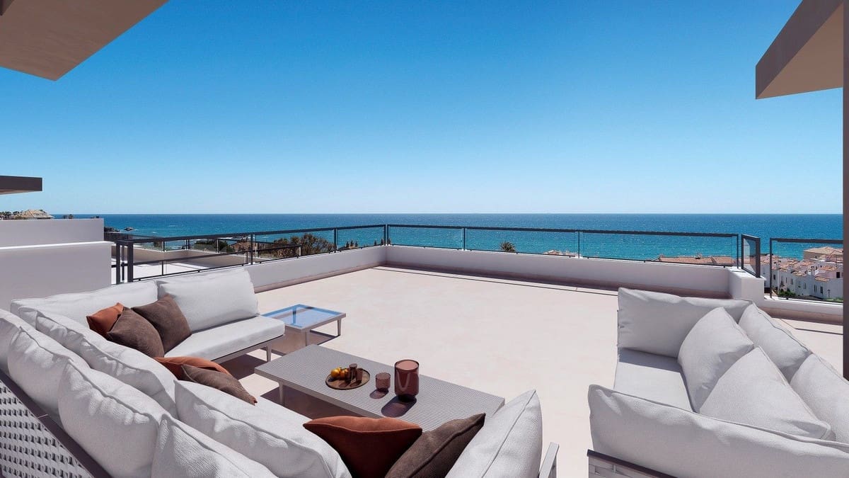 3 soverom Penthouse til salgs i Estepona med svømmebasseng garasje - € 535 000 (Ref: 7030150)