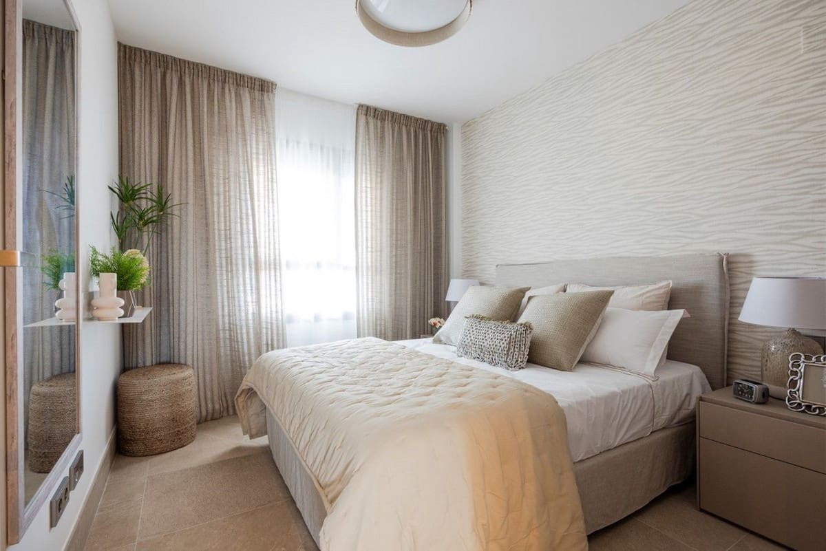3 soverom Penthouse til salgs i Estepona med svømmebasseng garasje - € 535 000 (Ref: 7030150)