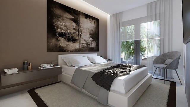 3 bedroom Penthouse for sale in Fuengirola with pool garage - € 1,550,000 (Ref: 7287721)