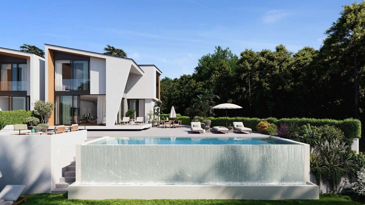 3 soverom Villa til salgs i Mijas Costa med svømmebasseng garasje - € 1 349 000 (Ref: 7409988)