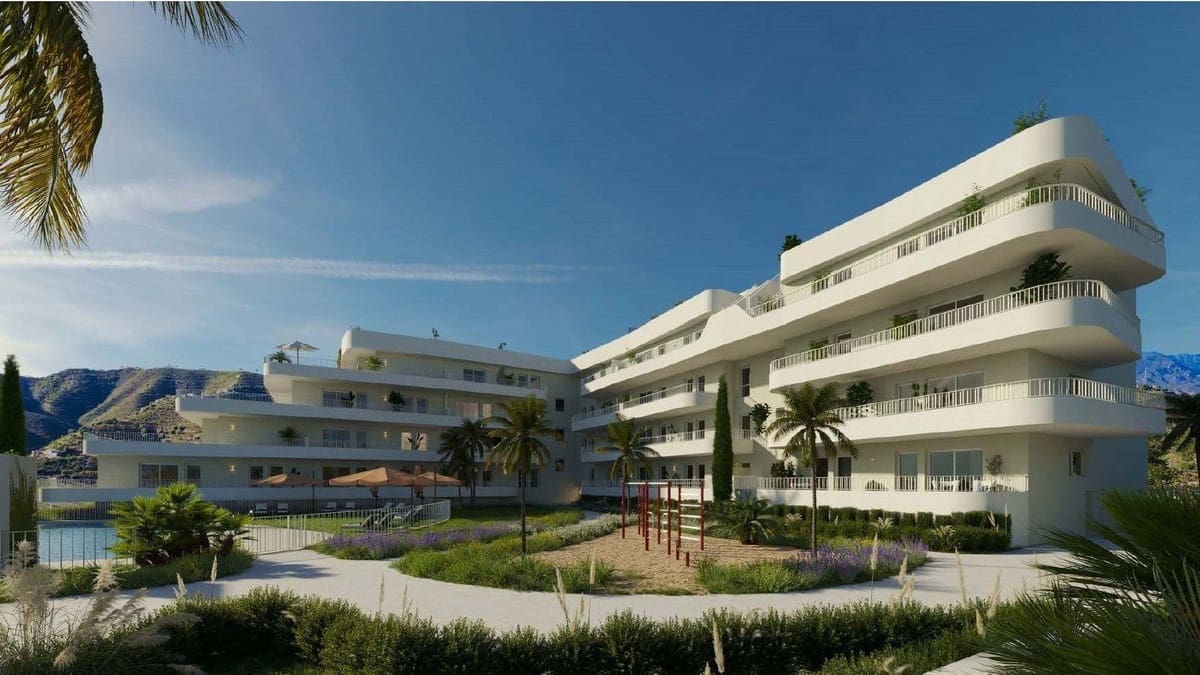 3 bedroom Apartment for sale in Fuengirola with pool garage - € 469,950 (Ref: 7486309)