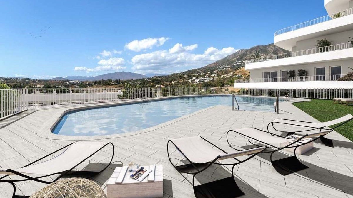 Ático de 2 habitaciones en Fuengirola en venta con piscina garaje - 429.950 € (Ref: 7486310)