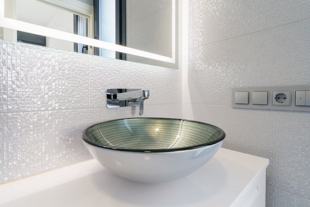 3 soveværelse Villa til salg i Mijas Costa med swimmingpool garage - € 1.125.000 (Ref: 7692619)