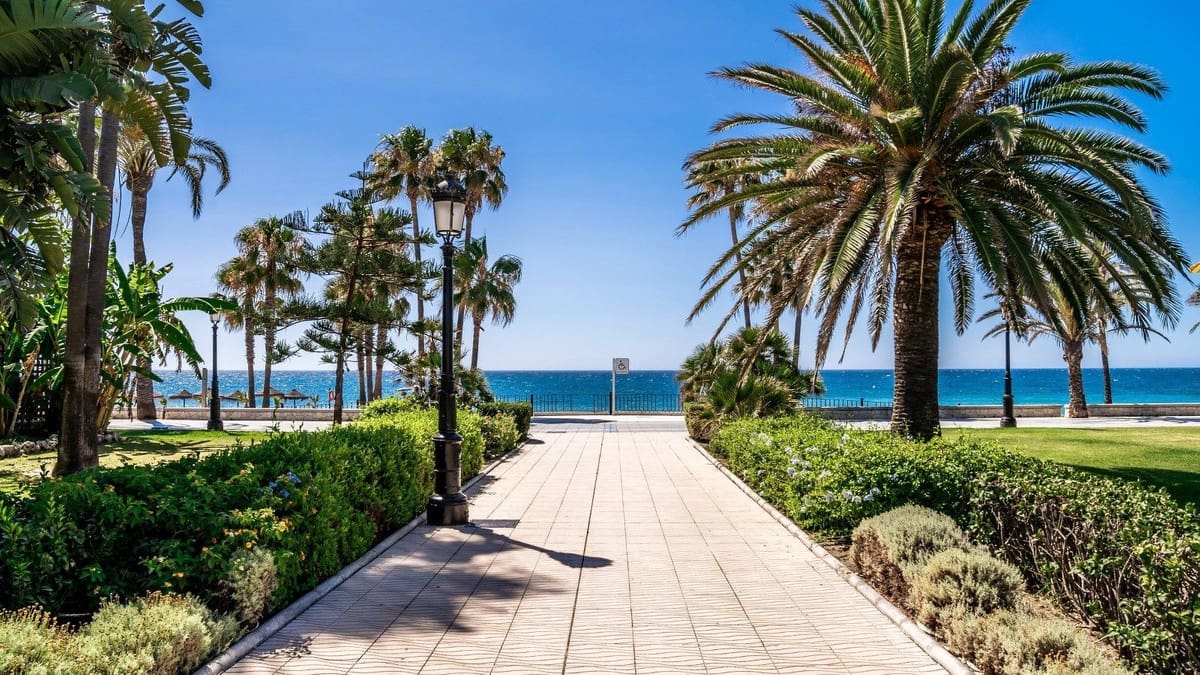 3 makuuhuone Huoneisto myytävänä paikassa Marbella mukana uima-altaan 
autotalli - 850 000 € (Ref: 7772440)