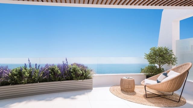 2 soveværelse Penthouse til salg i Benalmadena Costa, Benalmádena med swimmingpool garage - € 1.038.000 (Ref: 7776717)