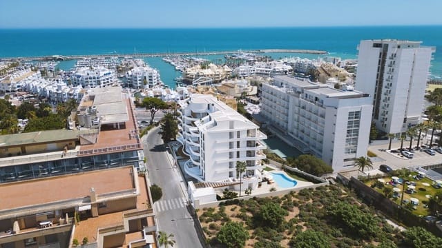2 soveværelse Penthouse til salg i Benalmadena Costa, Benalmádena med swimmingpool garage - € 1.038.000 (Ref: 7776717)