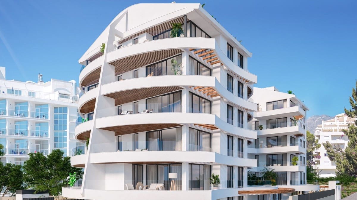 2 sovrum Takvåning till salu i Benalmadena Costa med pool garage - 984 000 € (Ref: 7776718)