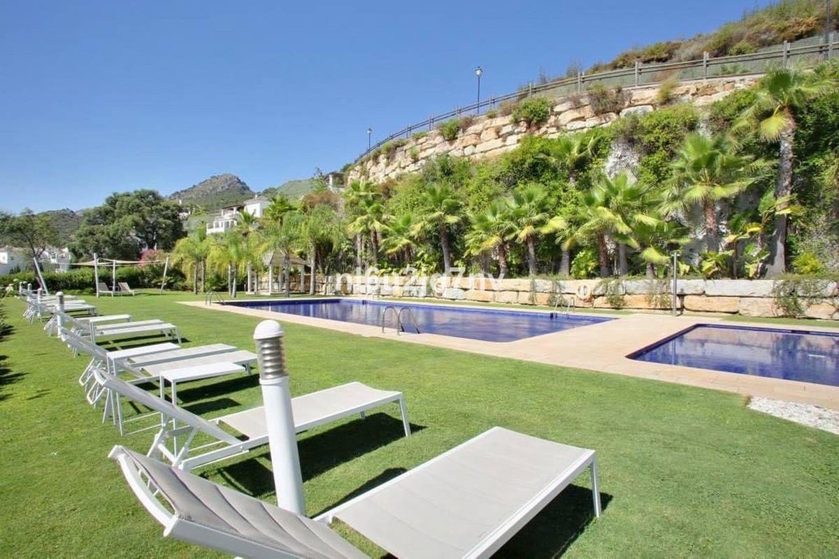 5 soverom Villa til salgs i Benahavis med svømmebasseng garasje - € 1 795 000 (Ref: 7848415)