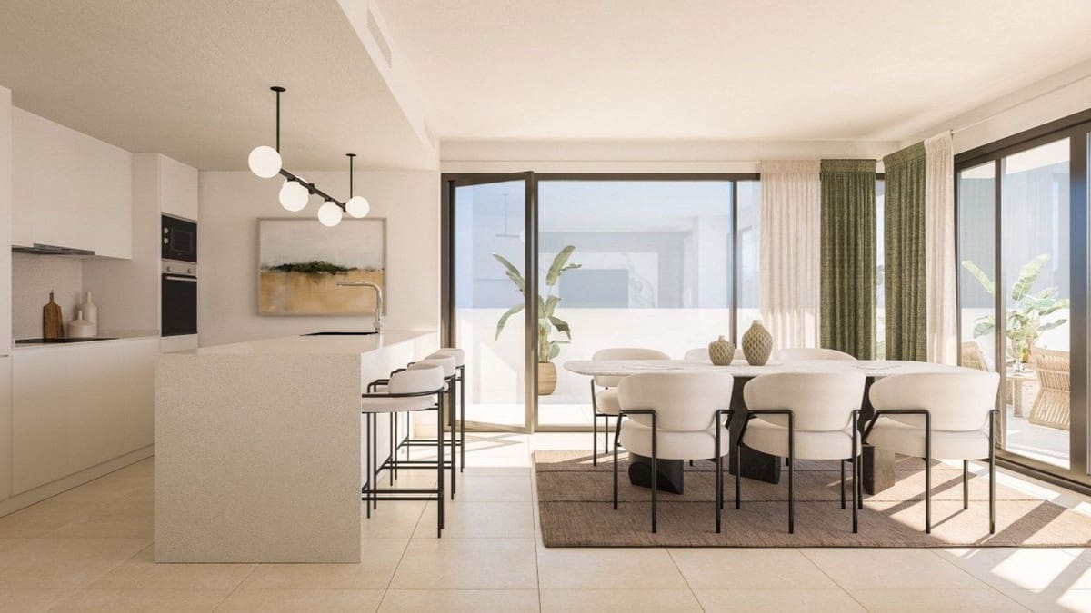 Apartamento de 3 habitaciones en La Duquesa / Puerto de la Duquesa en venta con piscina garaje - 398.000 € (Ref: 7861208)