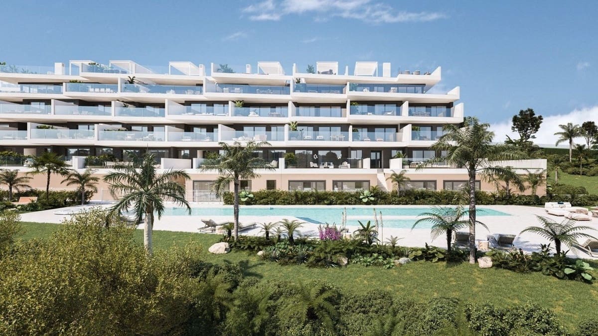 Apartamento de 3 habitaciones en La Duquesa / Puerto de la Duquesa en venta con piscina garaje - 398.000 € (Ref: 7861208)