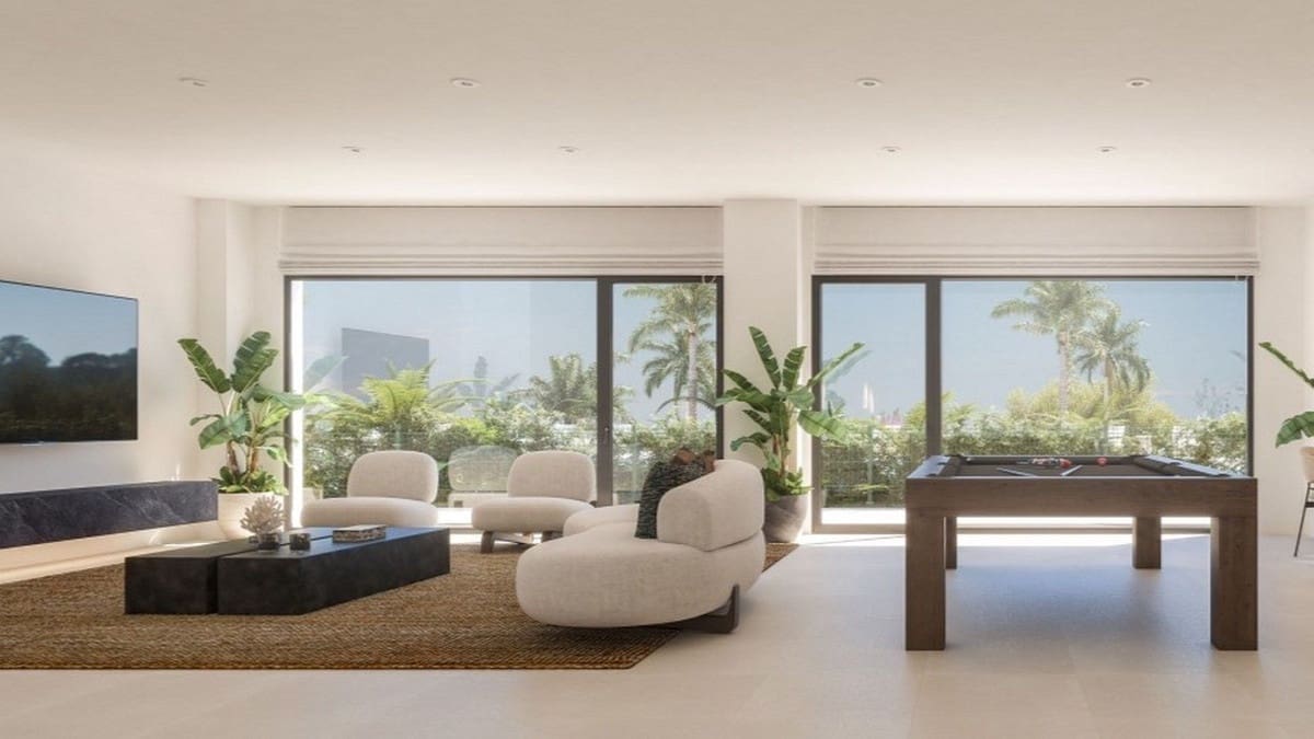 Apartamento de 3 habitaciones en La Duquesa / Puerto de la Duquesa en venta con piscina garaje - 398.000 € (Ref: 7861208)