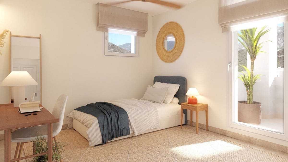 3 sypialnia Apartament na sprzedaż w Marbella z basenem garażem - 722 500 € (Ref: 7887139)