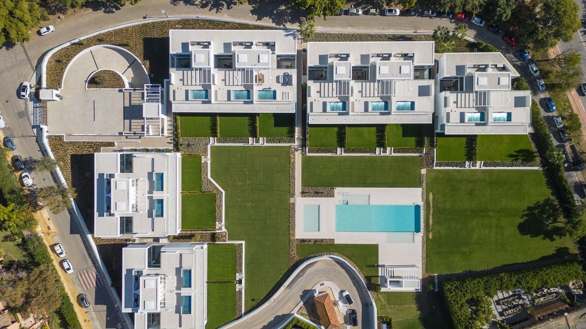 4 soverom Villa til salgs i Marbella med svømmebasseng garasje - € 7 500 000 (Ref: 8032926)