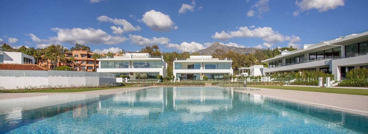 4 sypialnia Willa na sprzedaż w Marbella z basenem garażem - 7 500 000 € (Ref: 8032926)