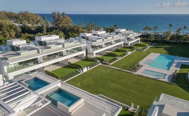 4 sypialnia Willa na sprzedaż w Marbella z basenem garażem - 7 500 000 € (Ref: 8032926)