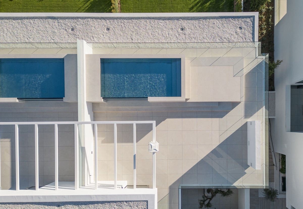 4 sypialnia Willa na sprzedaż w Marbella z basenem garażem - 7 500 000 € (Ref: 8032926)