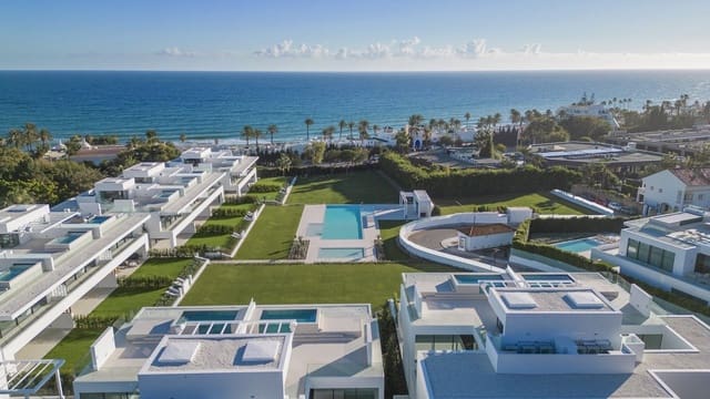 4 sypialnia Willa na sprzedaż w Marbella z basenem garażem - 7 500 000 € (Ref: 8032926)