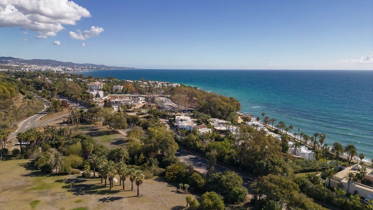 4 sypialnia Willa na sprzedaż w Marbella z basenem garażem - 7 500 000 € (Ref: 8032926)