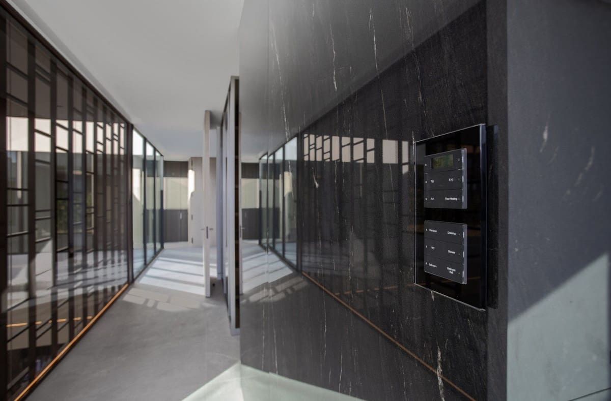 4 sypialnia Willa na sprzedaż w Marbella z basenem garażem - 7 500 000 € (Ref: 8032926)