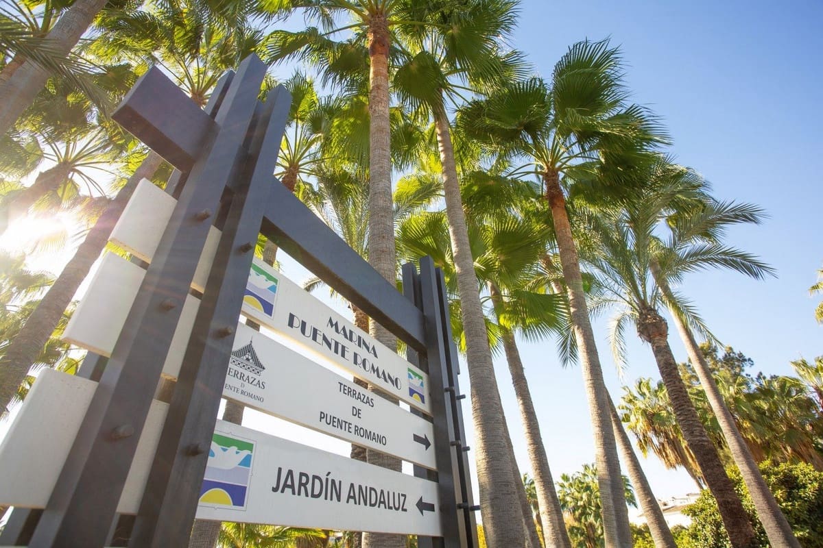 4 sypialnia Willa na sprzedaż w Marbella z basenem garażem - 7 500 000 € (Ref: 8032926)