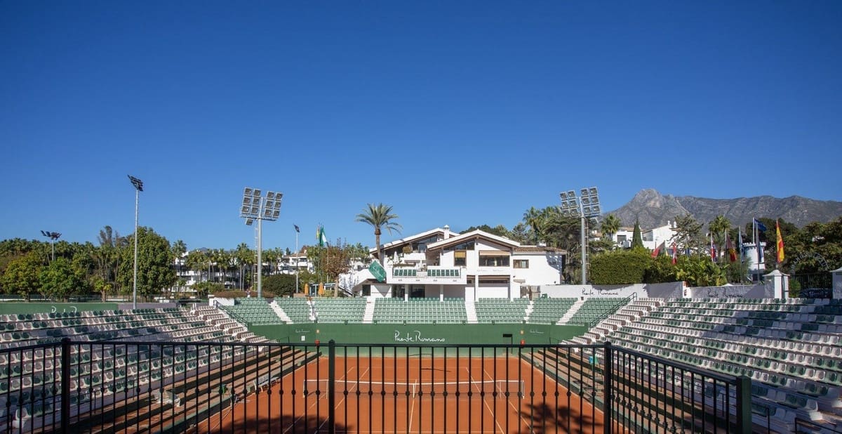 4 sypialnia Willa na sprzedaż w Marbella z basenem garażem - 7 500 000 € (Ref: 8032926)