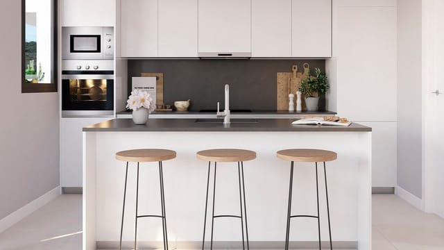 4 makuuhuone Huoneisto myytävänä paikassa Bahia de Casares, Casares mukana uima-altaan 
autotalli - 449 000 € (Ref: 8100421)