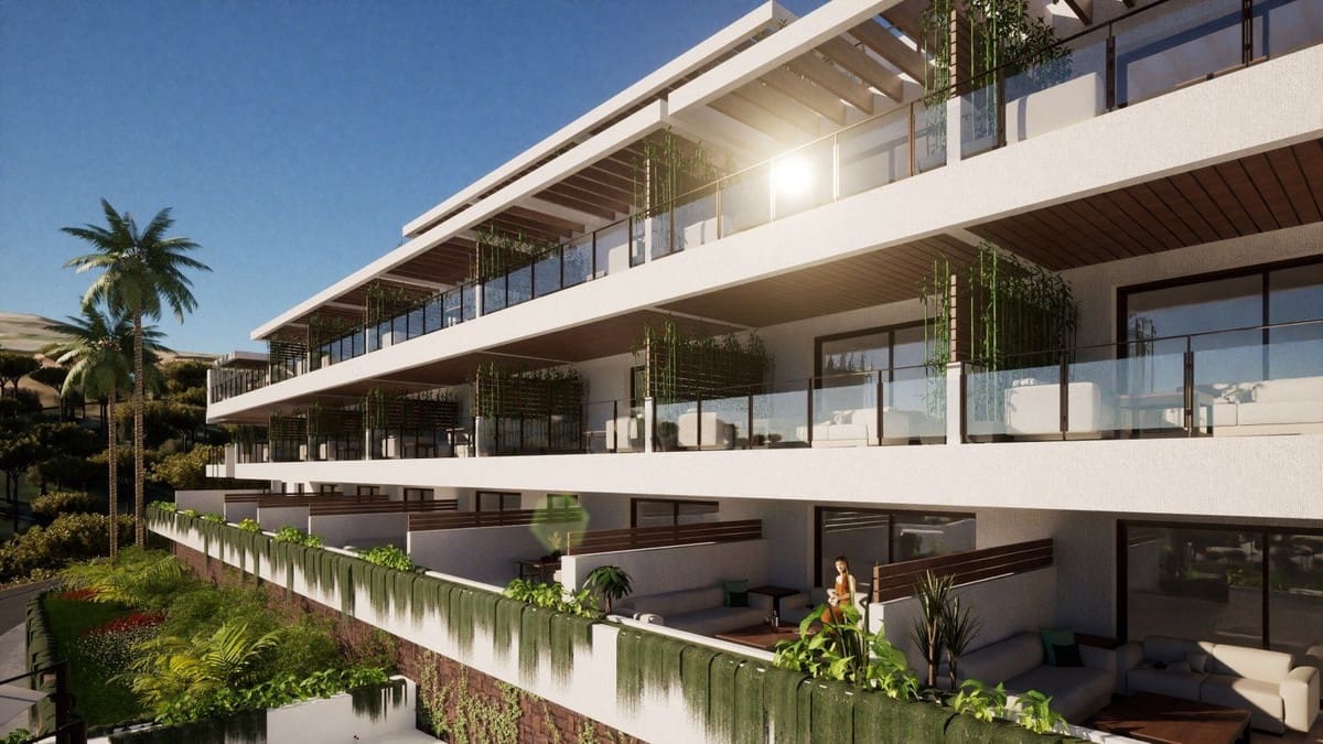 2 bedroom Apartment for sale in Calahonda with pool garage - € 259,595 (Ref: 8147358)