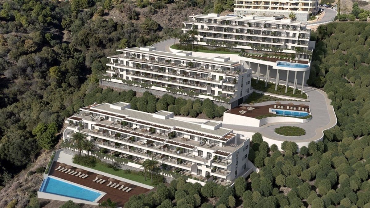 2 Zimmer Apartment zu verkaufen in Calahonda mit Pool Garage - 310.000 € (Ref: 8147358)