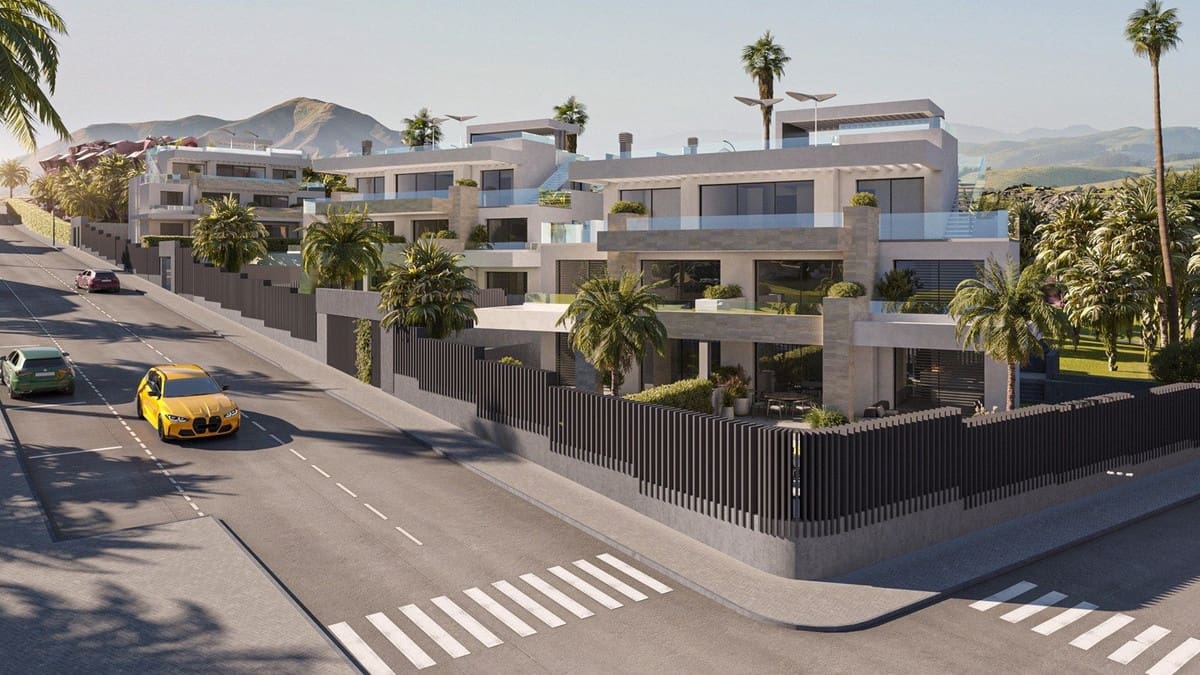 3 quarto Penthouse para venda em Estepona com piscina garagem - 1 250 000 € (Ref: 8287961)