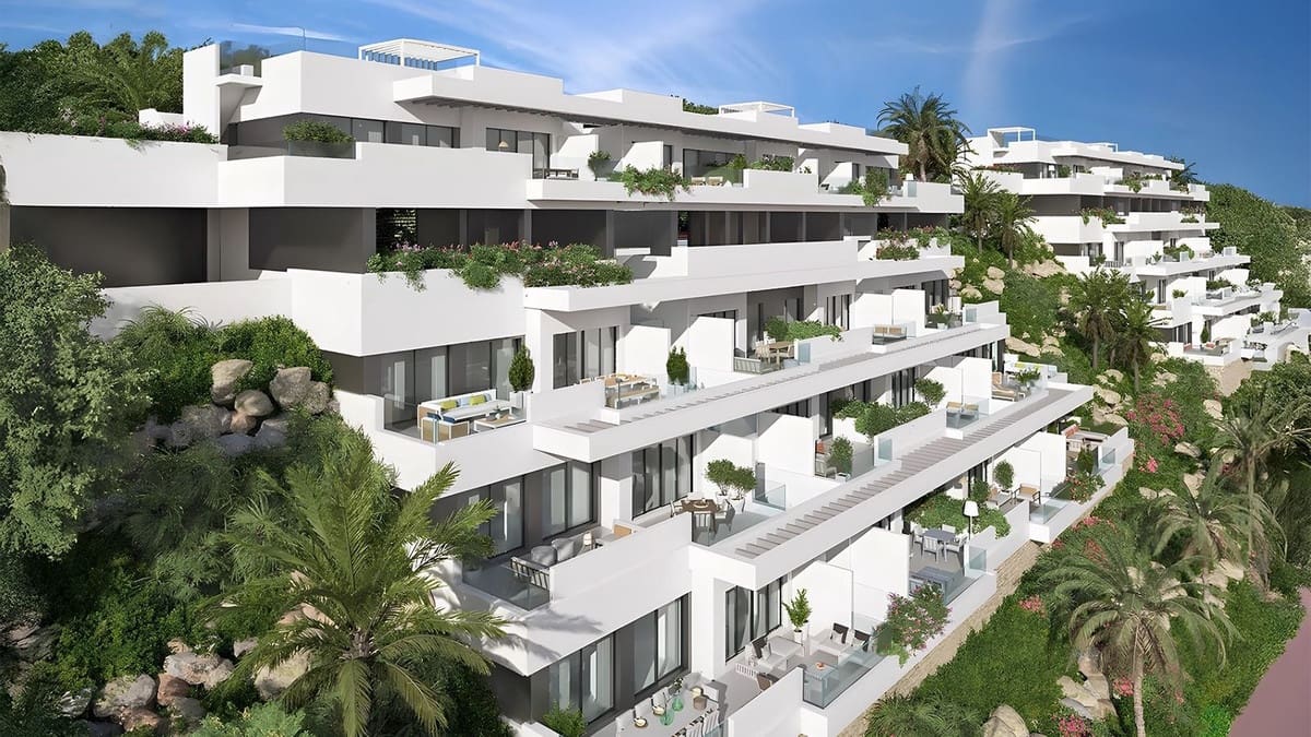 2 bedroom Apartment for sale in La Cala de Mijas with pool garage - € 535,000 (Ref: 8441100)